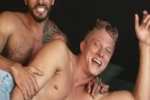 young men Homecrazye goopie