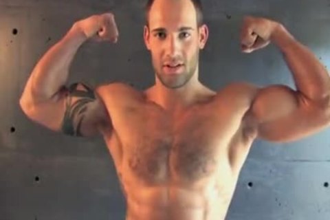 Drake Works Out And Jerks