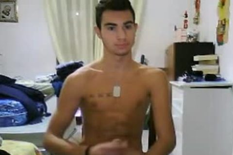 Giovanni, 18yo naughty str8 Italian lad With
