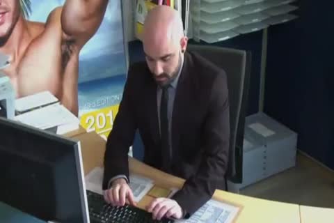 Adam Darcre And Matteo Valentine pound bare