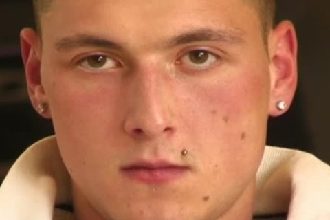 Watch This blond guy jerk off His massive 10-Pounder