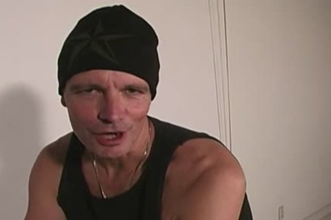 White Thug receives banged right into an arsehole By dark men