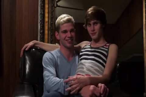 European twink ace poke With sperm flow