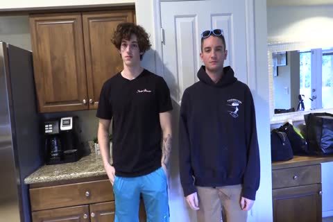 Midwest College Frat knob bonks homo dude