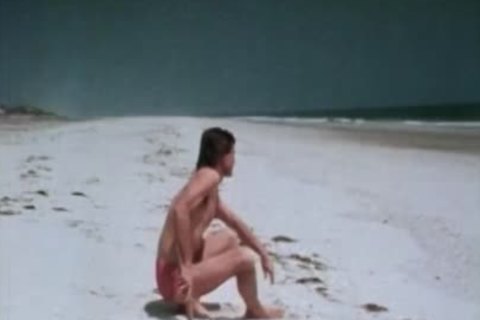 The Destroying beauty (1976) Complete movie scene