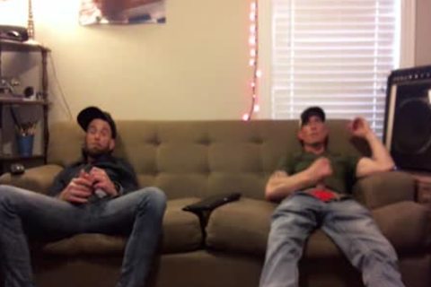 NICHE PARADE - Hidden cam Footage Of Two Straight men Beating Off In My Hostel