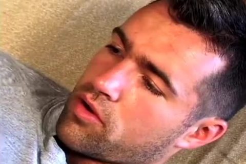 'homo Rosebud wazoo fucking Session With hairy Hunk'