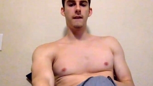 pumped up man Showing His nipples And penis In cam