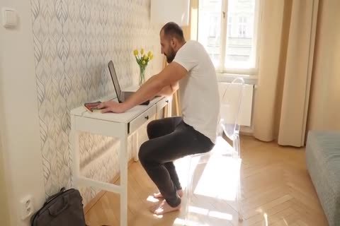 Eric Lenn handjob video