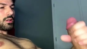delicious lad With large ramrod Wanks On webcam