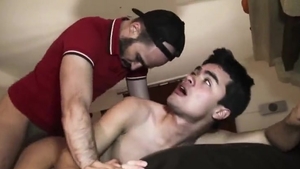 Pablo Se Fait Gangbanguer Tous Les Trous