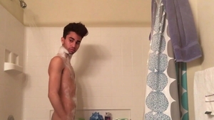 BarebackLatinoz: Big dick Prescott wanking