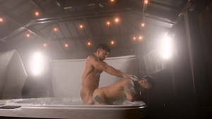 masqulin: Bromance Blossoms in the Hot Tub