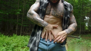 HotAFmen: Thick-Bearded Hunk Unleashes His Energy